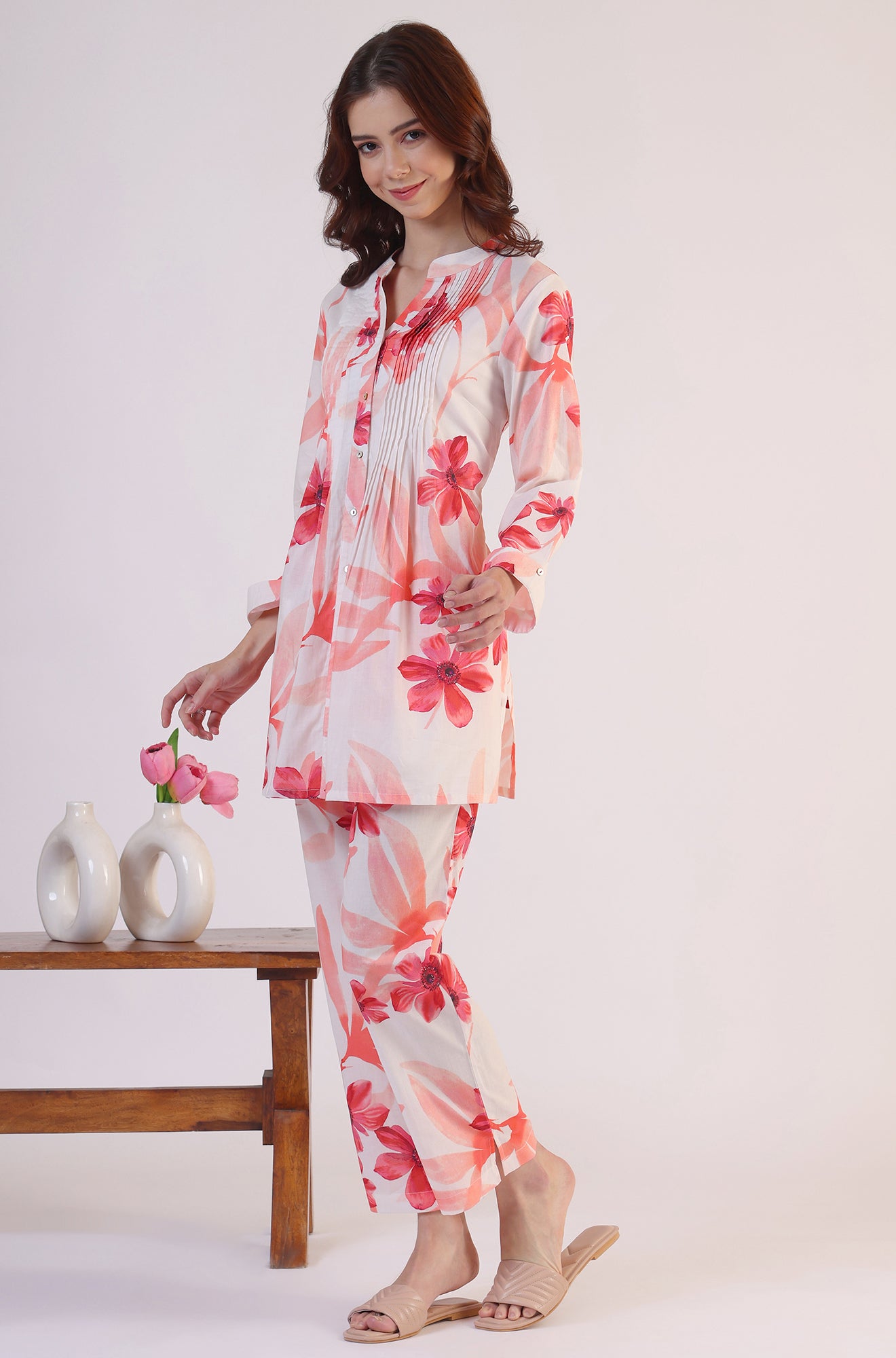 White Bold Floral Printed Pure Cotton Tunic and Straight Pants Co-ord Set - View 8